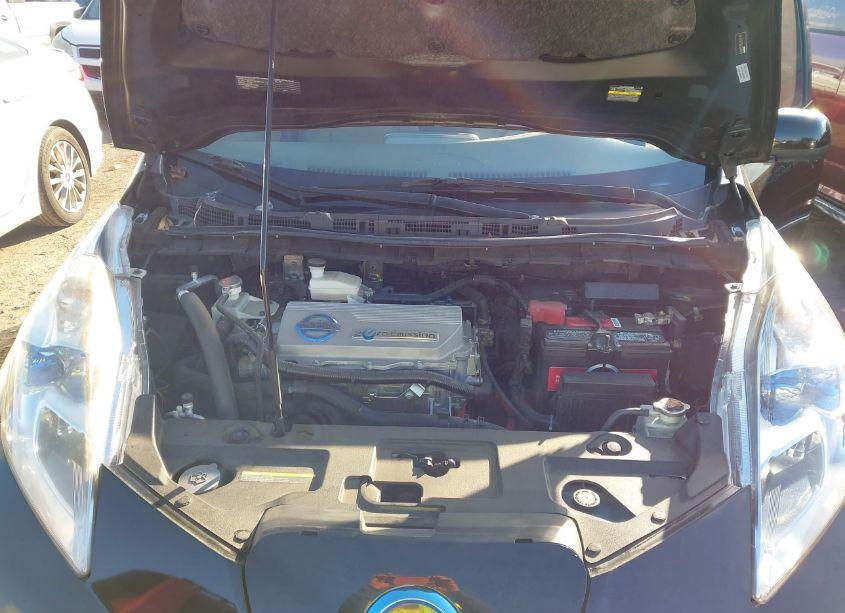 Photo 10 of 2011 Nissan Leaf SL (VIN JN1AZ0CP9BT004913)