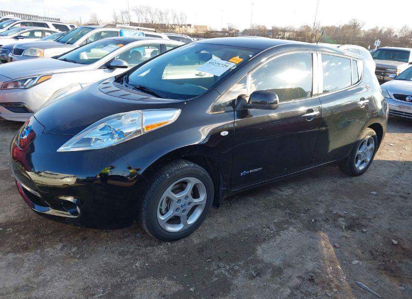 Photo 2 of 2011 Nissan Leaf SL (VIN JN1AZ0CP9BT004913)