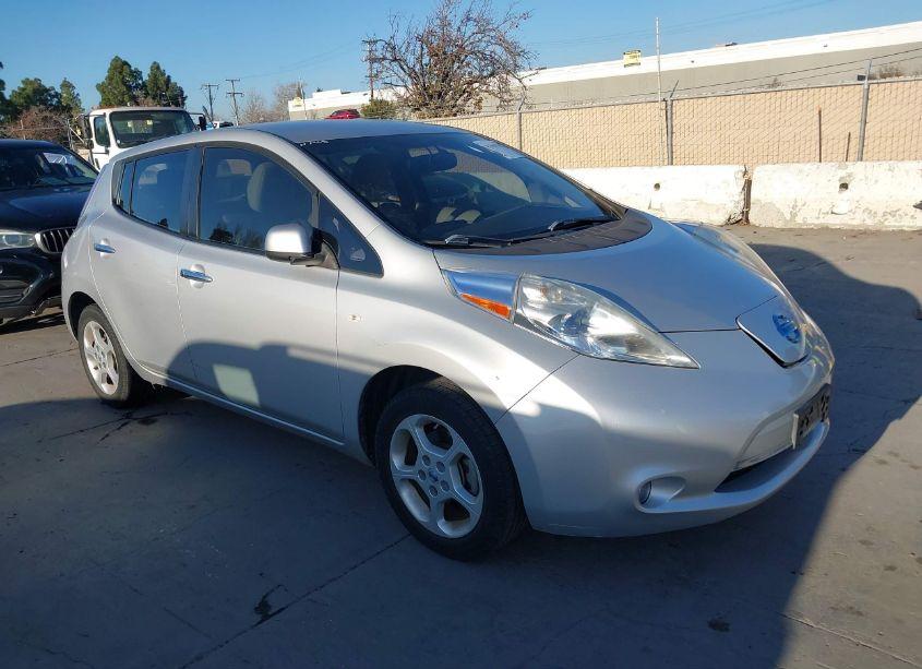 Photo 6 of 2011 Nissan Leaf SL (VIN JN1AZ0CP9BT006841)