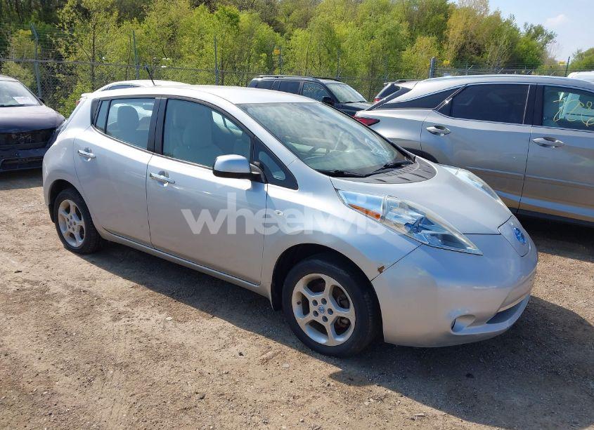 2011 Nissan Leaf SL (VIN JN1AZ0CP9BT009562) main photo