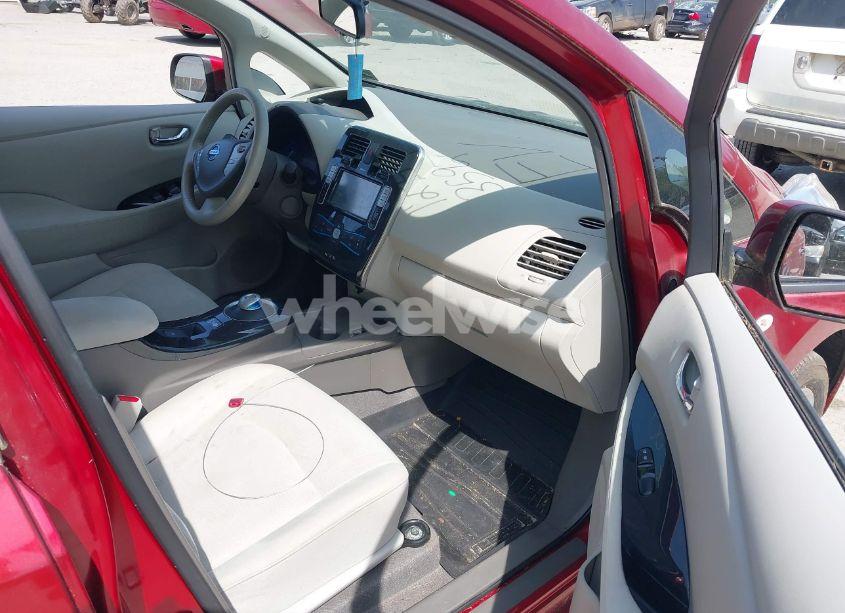 Photo 5 of 2012 Nissan Leaf SV (VIN JN1AZ0CP9CT018893)