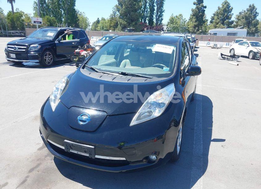 Photo 6 of 2011 Nissan Leaf SL (VIN JN1AZ0CPXBT002569)