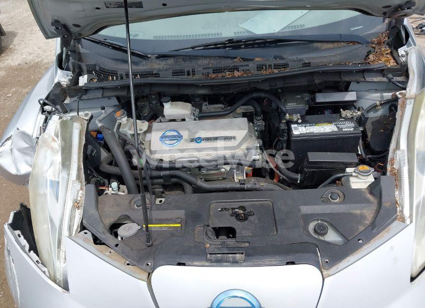 Photo 10 of 2011 Nissan Leaf SL (VIN JN1AZ0CPXBT005973)