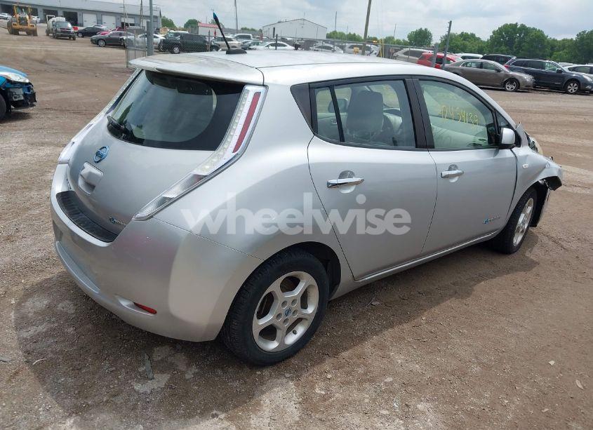 Photo 4 of 2011 Nissan Leaf SL (VIN JN1AZ0CPXBT005973)