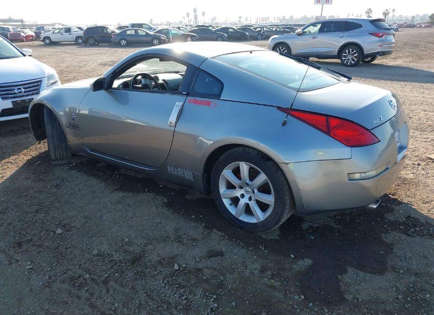 Photo 3 of 2005 Nissan 350z (VIN JN1AZ34D15M610839)