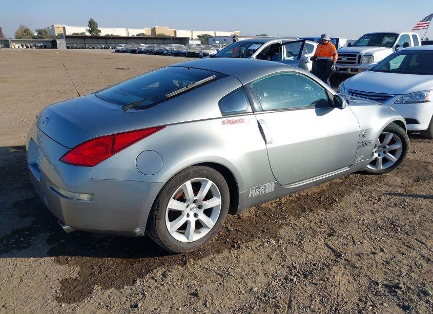 Photo 4 of 2005 Nissan 350z (VIN JN1AZ34D15M610839)