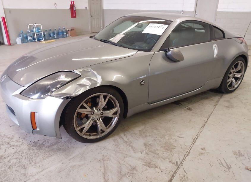 Photo 2 of 2005 Nissan 350z ANNIVERSARY EDITION (VIN JN1AZ34D35M609966)