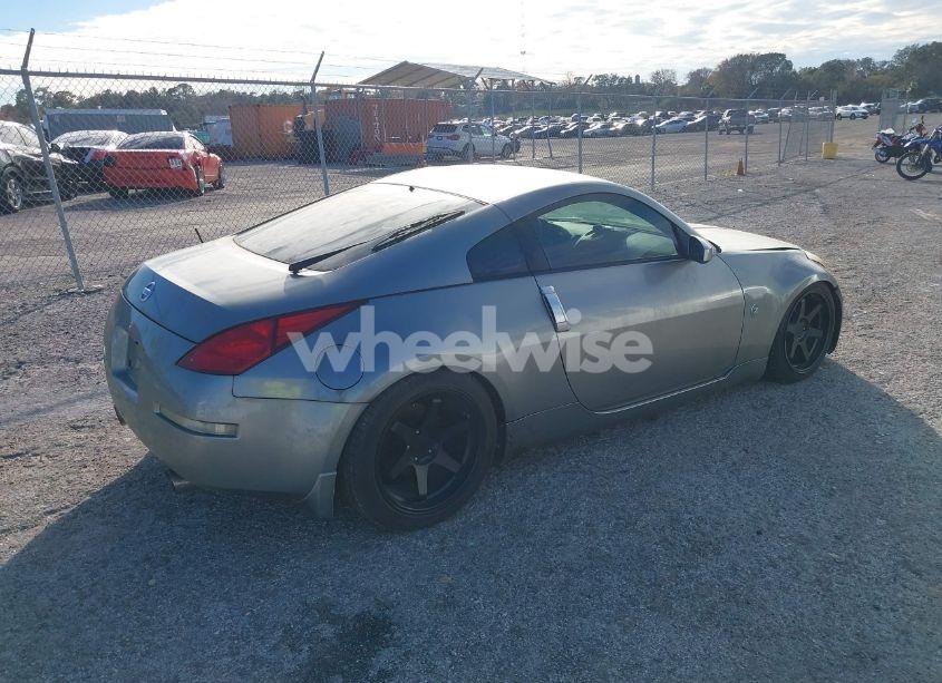 Photo 4 of 2005 Nissan 350z (VIN JN1AZ34D95M609678)