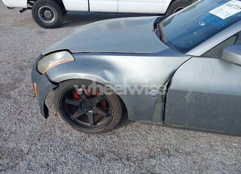 Photo 6 of 2005 Nissan 350z (VIN JN1AZ34D95M609678)