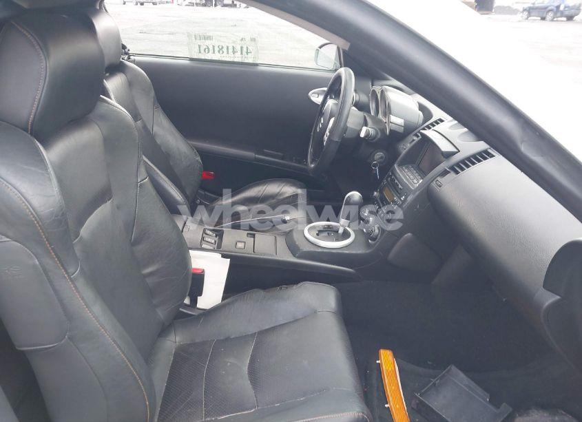 Photo 5 of 2005 Nissan 350z TOURING (VIN JN1AZ34E85M652465)