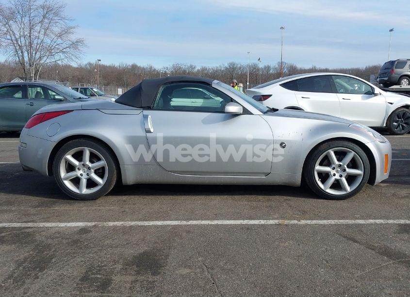 Photo 13 of 2005 Nissan 350z TOURING (VIN JN1AZ36A05M755776)