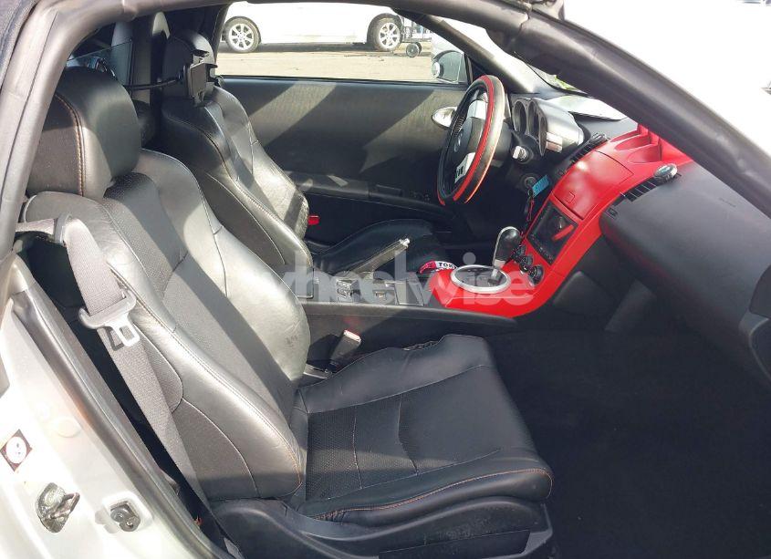 Photo 8 of 2005 Nissan 350z TOURING (VIN JN1AZ36A05M755776)