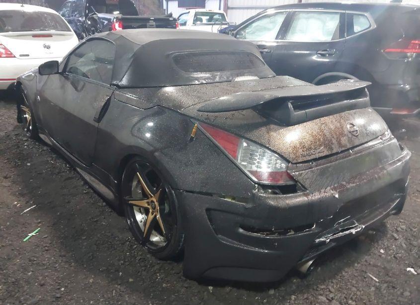 Photo 3 of 2005 Nissan 350z TOURING (VIN JN1AZ36A15M753244)