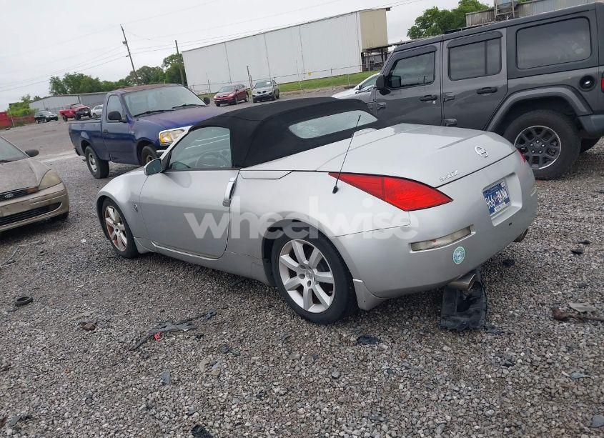 Photo 3 of 2005 Nissan 350z TOURING (VIN JN1AZ36A25M759800)