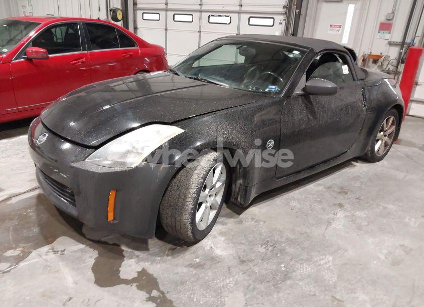 Photo 2 of 2005 Nissan 350z TOURING (VIN JN1AZ36A55M757734)