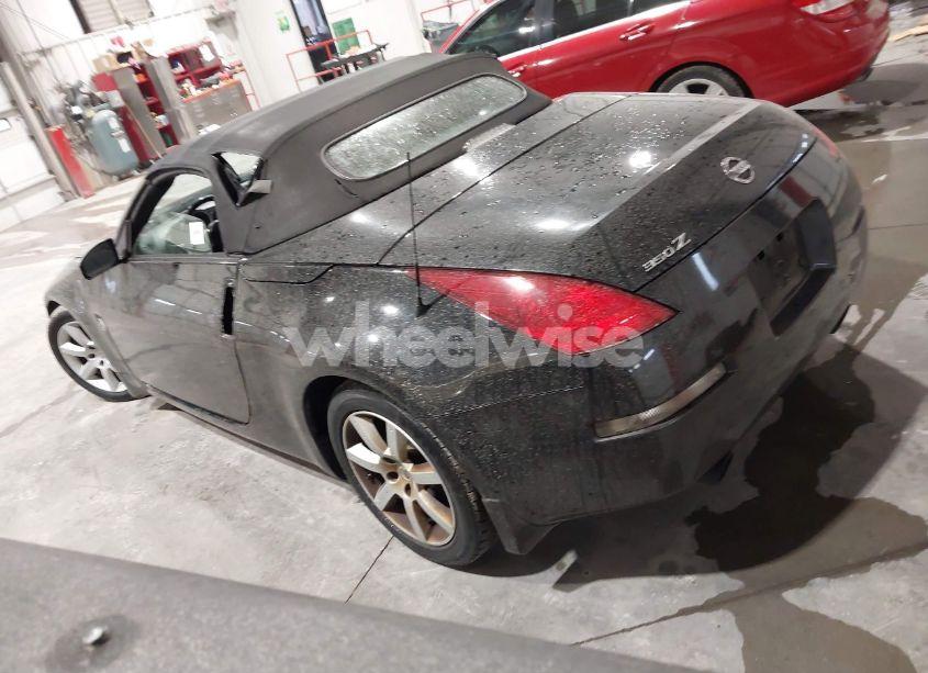 Photo 3 of 2005 Nissan 350z TOURING (VIN JN1AZ36A55M757734)