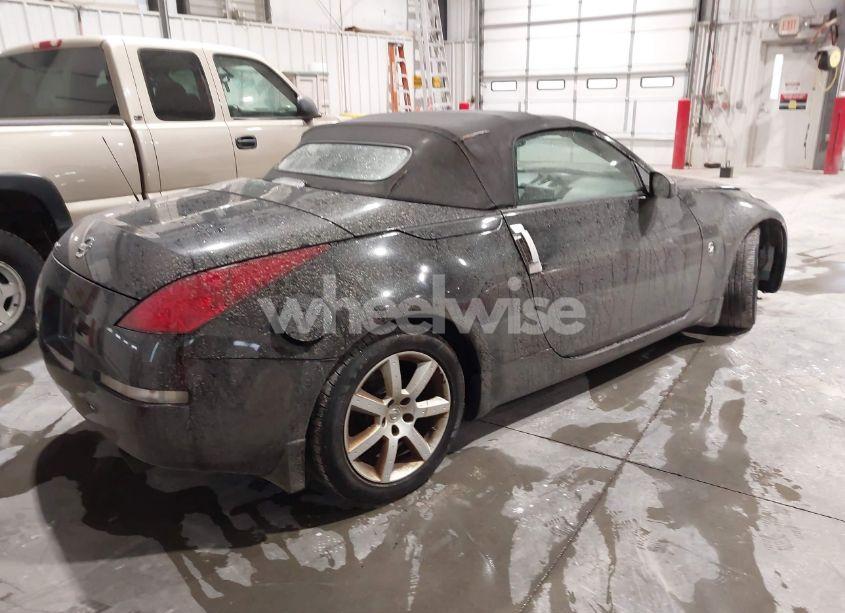 Photo 4 of 2005 Nissan 350z TOURING (VIN JN1AZ36A55M757734)