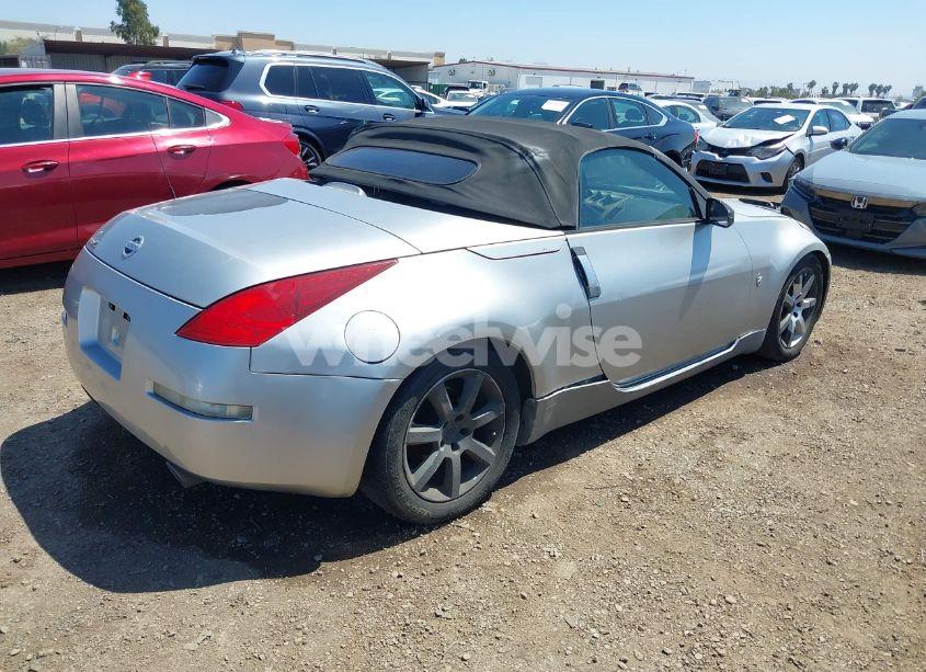Photo 4 of 2005 Nissan 350z TOURING (VIN JN1AZ36A85M752320)