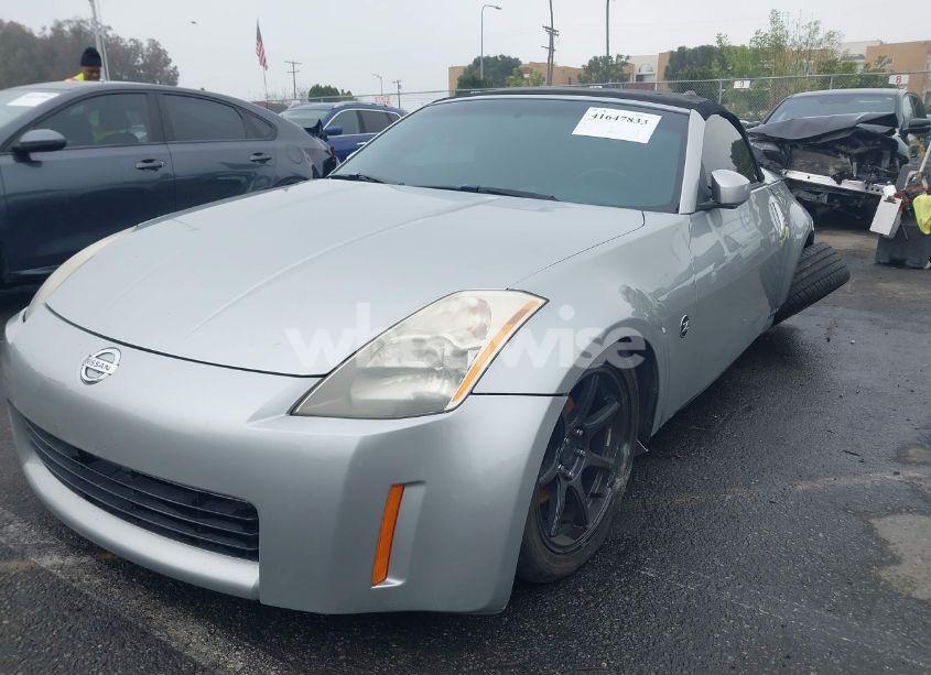 Photo 2 of 2004 Nissan 350z TOURING (VIN JN1AZ36AX4M252917)