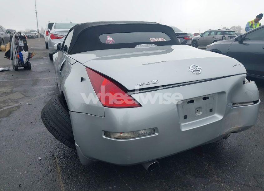 Photo 3 of 2004 Nissan 350z TOURING (VIN JN1AZ36AX4M252917)