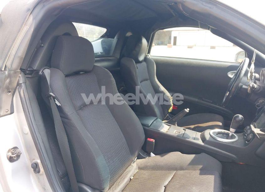 Photo 8 of 2004 Nissan 350z ENTHUSIAST (VIN JN1AZ36D04T110639)