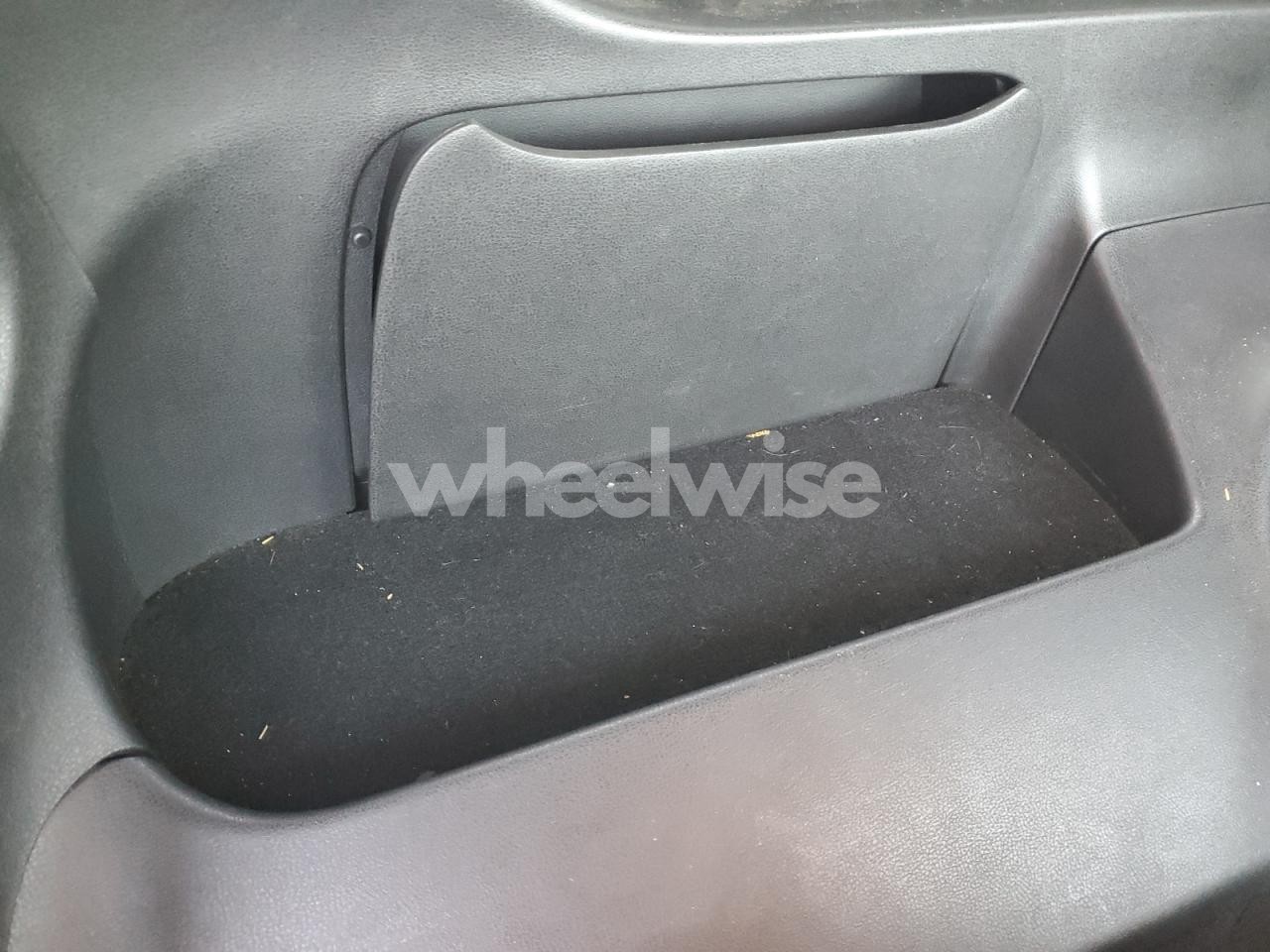 Photo 10 of 2015 NISSAN 370Z BASE (VIN JN1AZ4EH2FM444419)