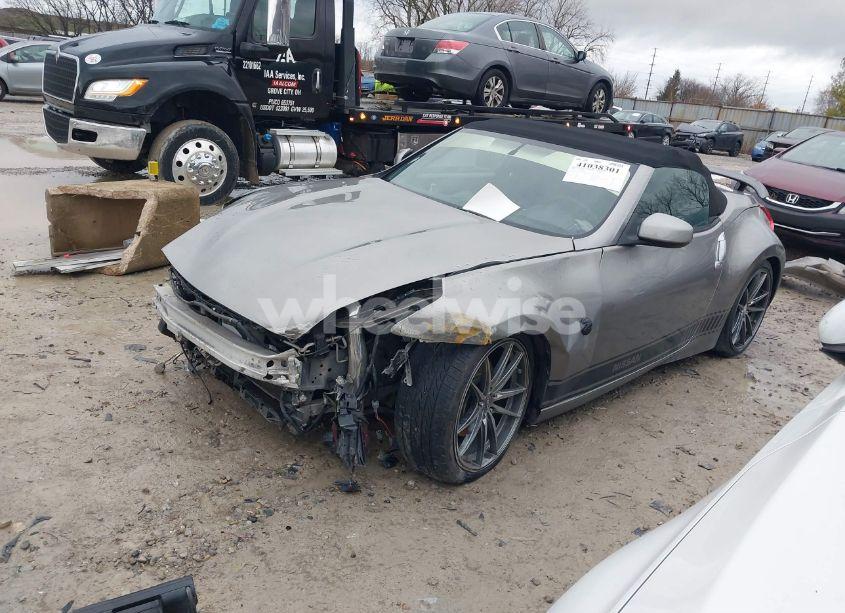 Photo 2 of 2010 Nissan 370z (VIN JN1AZ4FH7AM302137)