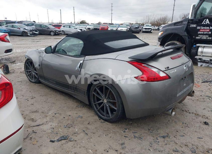 Photo 3 of 2010 Nissan 370z (VIN JN1AZ4FH7AM302137)