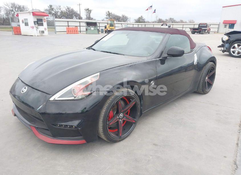 Photo 2 of 2010 Nissan 370z (VIN JN1AZ4FH9AM303497)