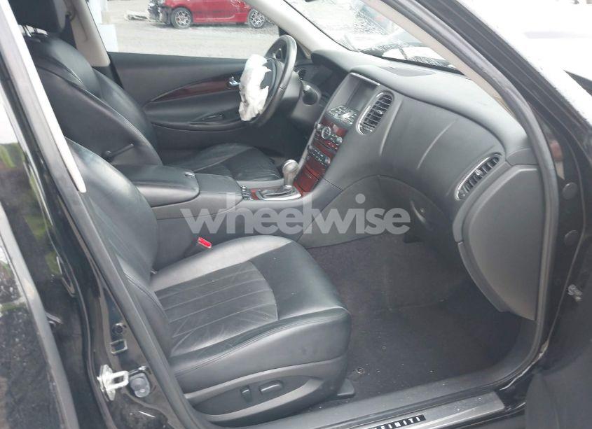 Photo 5 of 2017 Infiniti Qx50 N/A (VIN JN1BJ0RR5HM411716)