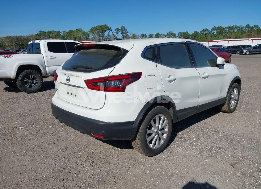 Photo 4 of 2021 Nissan Rogue SPORT S FWD XTRONIC CVT (VIN JN1BJ1AV0MW306675)