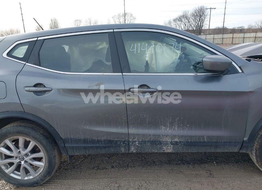 Photo 13 of 2021 Nissan Rogue SPORT S FWD XTRONIC CVT (VIN JN1BJ1AV0MW560709)