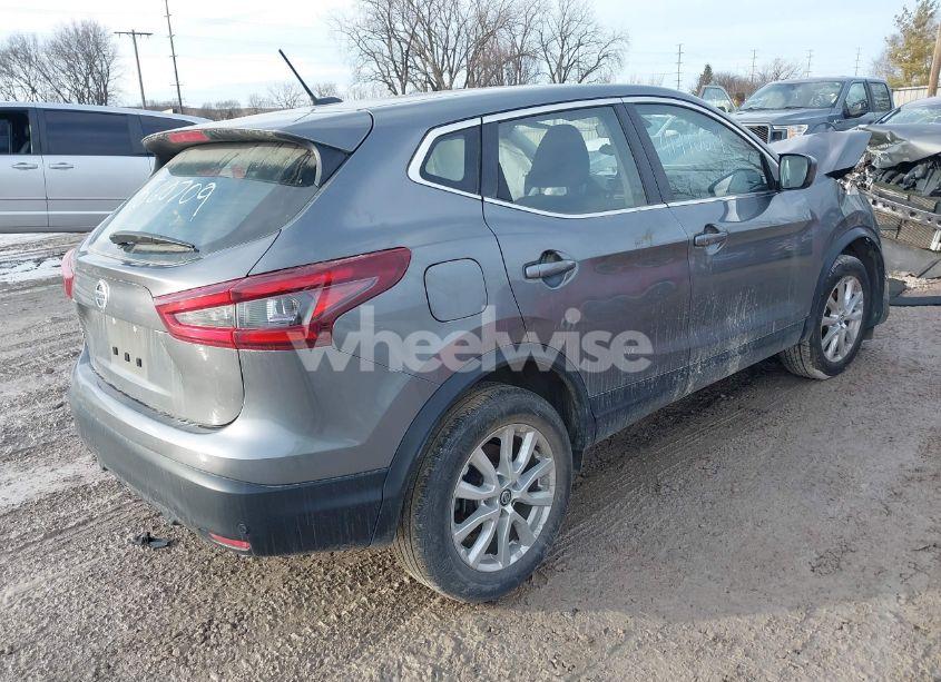 Photo 4 of 2021 Nissan Rogue SPORT S FWD XTRONIC CVT (VIN JN1BJ1AV0MW560709)