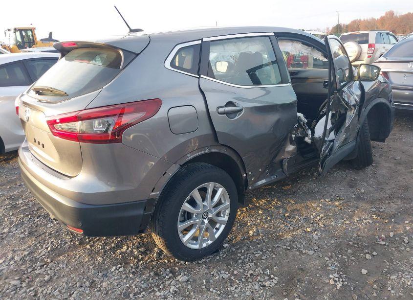 Photo 4 of 2021 Nissan Rogue SPORT S FWD XTRONIC CVT (VIN JN1BJ1AV0MW566686)