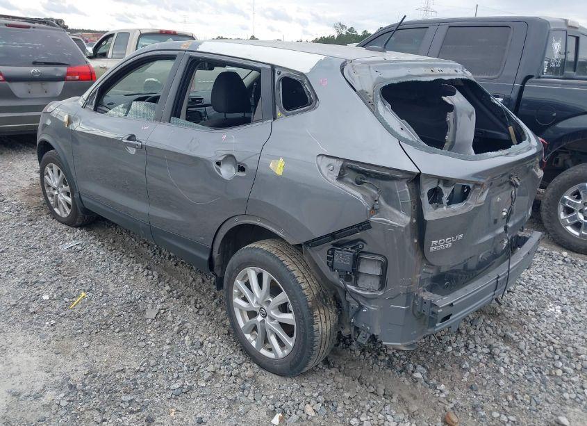 Photo 3 of 2022 Nissan Rogue SPORT S FWD XTRONIC CVT (VIN JN1BJ1AV0NW583005)