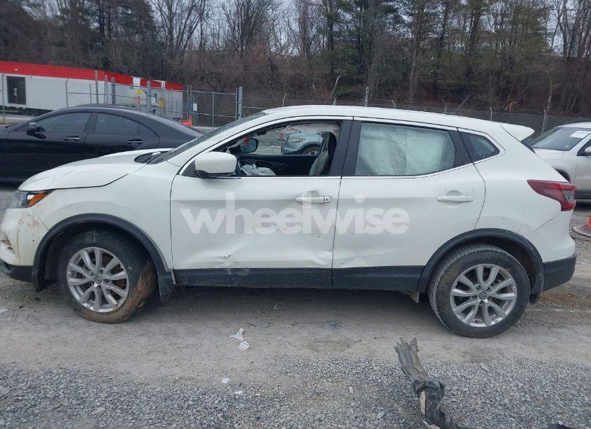 Photo 14 of 2021 Nissan Rogue SPORT S FWD XTRONIC CVT (VIN JN1BJ1AV1MW318947)