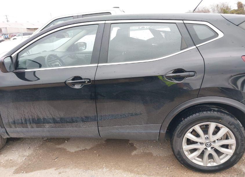 Photo 14 of 2022 Nissan Rogue SPORT S FWD XTRONIC CVT (VIN JN1BJ1AV1NW580906)