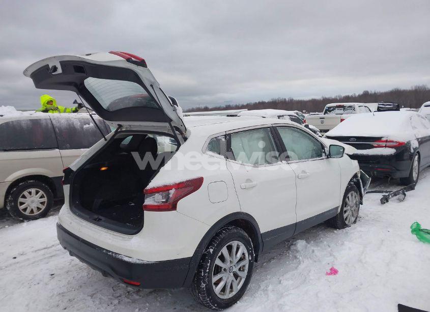 Photo 4 of 2021 Nissan Rogue SPORT S FWD XTRONIC CVT (VIN JN1BJ1AV2MW313725)