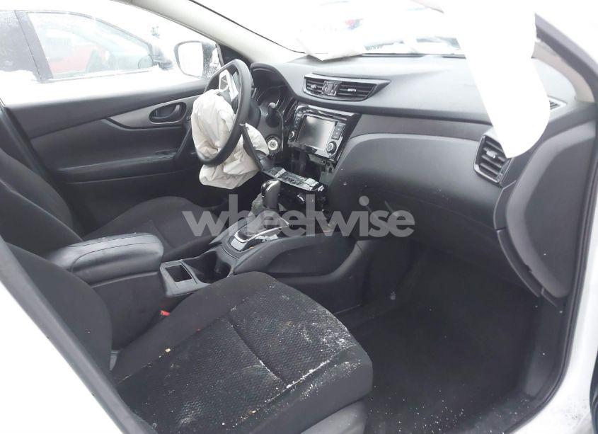 Photo 5 of 2021 Nissan Rogue SPORT S FWD XTRONIC CVT (VIN JN1BJ1AV2MW313725)