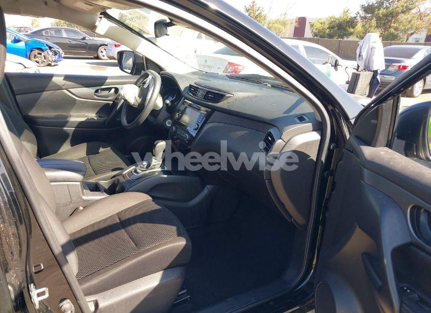 Photo 5 of 2021 Nissan Rogue SPORT S FWD XTRONIC CVT (VIN JN1BJ1AV2MW568407)