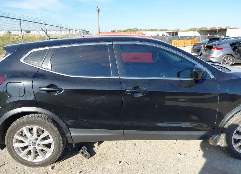 Photo 13 of 2021 Nissan Rogue SPORT S FWD XTRONIC CVT (VIN JN1BJ1AV2MW568763)