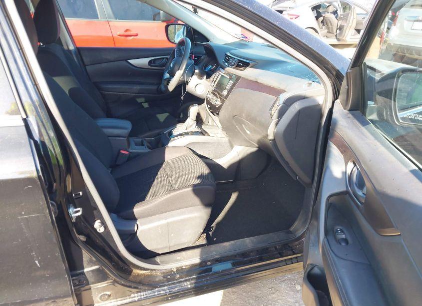 Photo 5 of 2021 Nissan Rogue SPORT S FWD XTRONIC CVT (VIN JN1BJ1AV2MW568763)