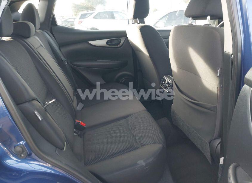 Photo 8 of 2021 Nissan Rogue SPORT S FWD XTRONIC CVT (VIN JN1BJ1AV4MW306128)