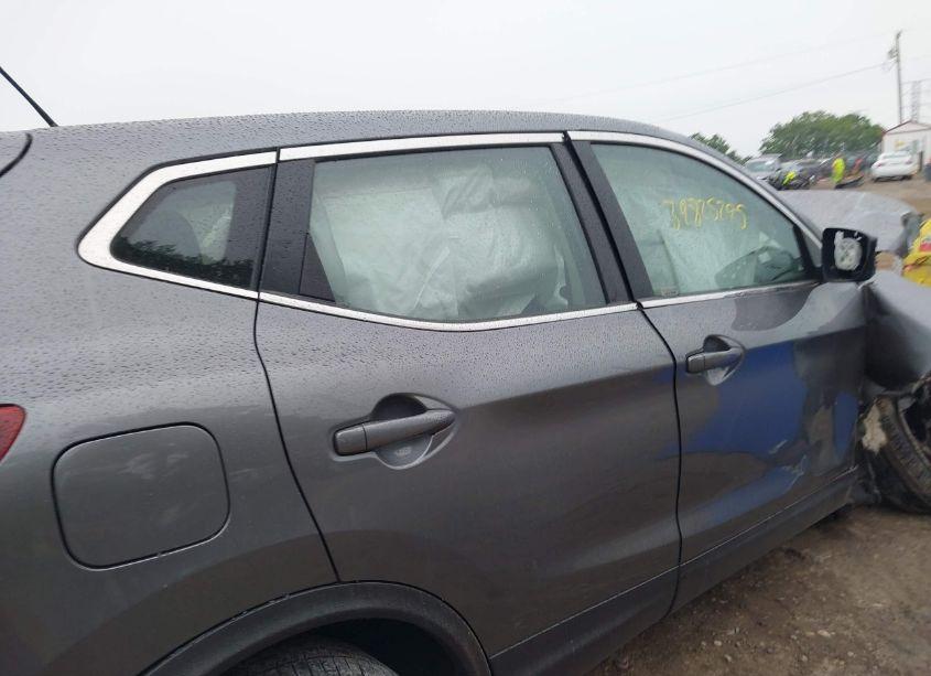 Photo 14 of 2021 Nissan Rogue SPORT S FWD XTRONIC CVT (VIN JN1BJ1AV4MW313077)