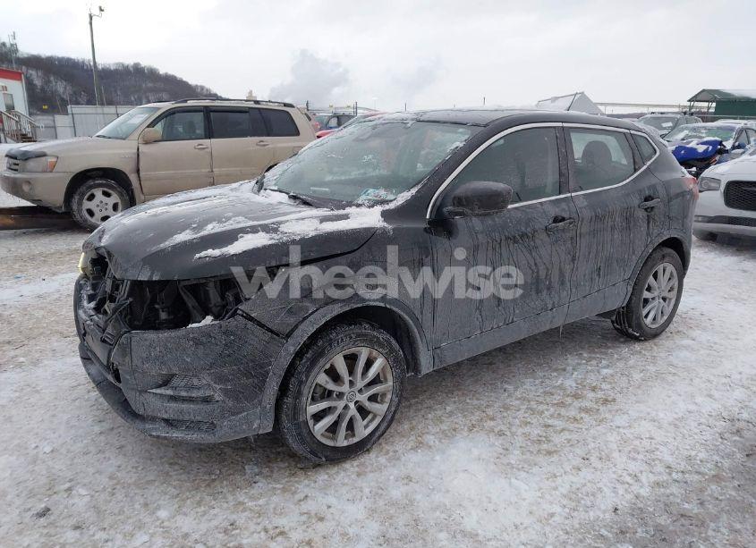 Photo 2 of 2021 Nissan Rogue SPORT S FWD XTRONIC CVT (VIN JN1BJ1AV4MW566609)