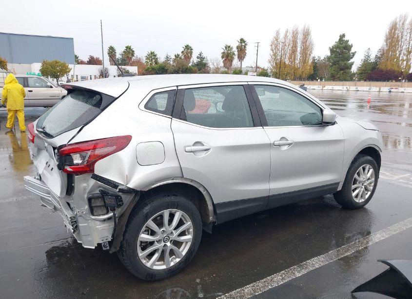 Photo 4 of 2022 Nissan Rogue SPORT S FWD XTRONIC CVT (VIN JN1BJ1AV4NW341401)