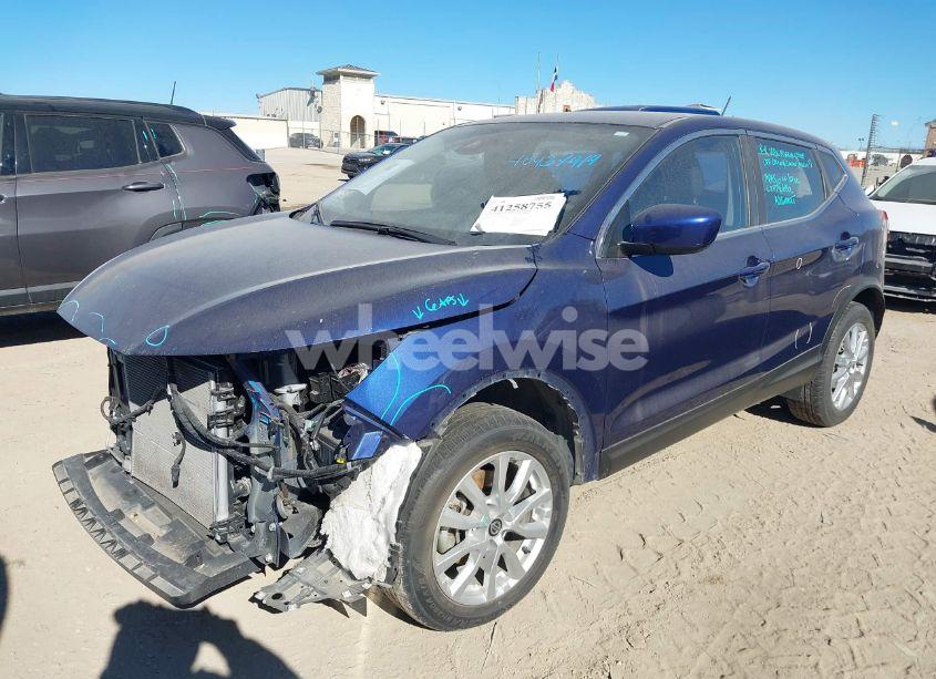 Photo 2 of 2022 Nissan Rogue SPORT S FWD XTRONIC CVT (VIN JN1BJ1AV4NW344637)