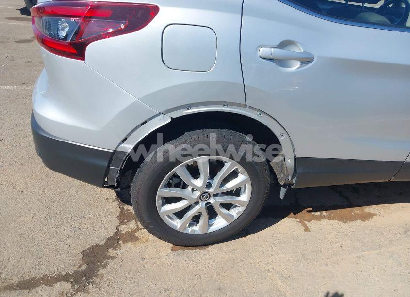 Photo 18 of 2021 Nissan Rogue SPORT S FWD XTRONIC CVT (VIN JN1BJ1AV5MW568661)