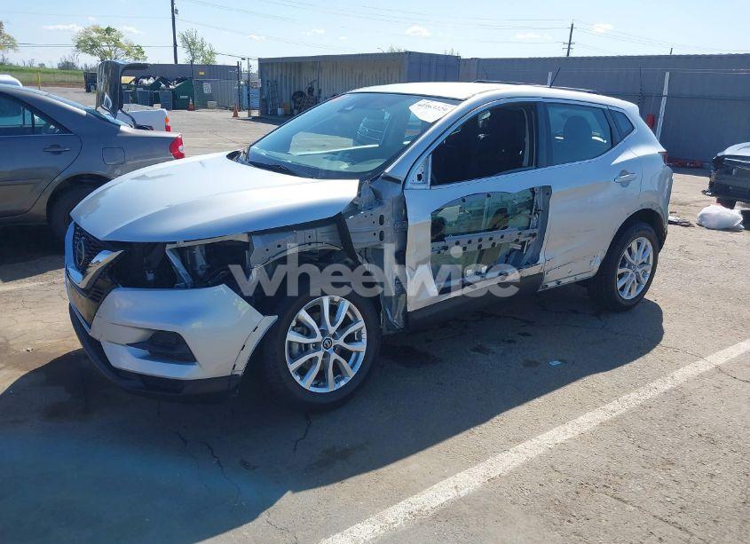 Photo 2 of 2021 Nissan Rogue SPORT S FWD XTRONIC CVT (VIN JN1BJ1AV5MW568661)