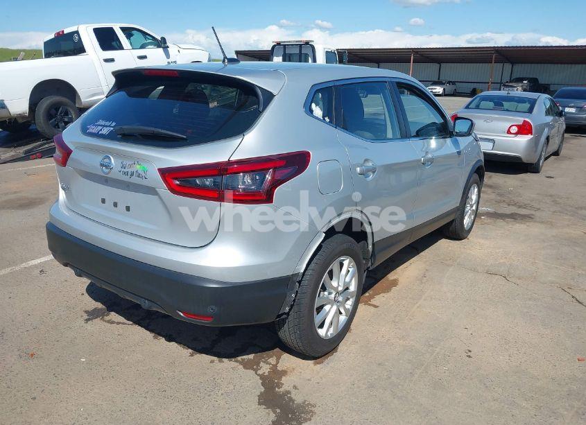 Photo 4 of 2021 Nissan Rogue SPORT S FWD XTRONIC CVT (VIN JN1BJ1AV5MW568661)